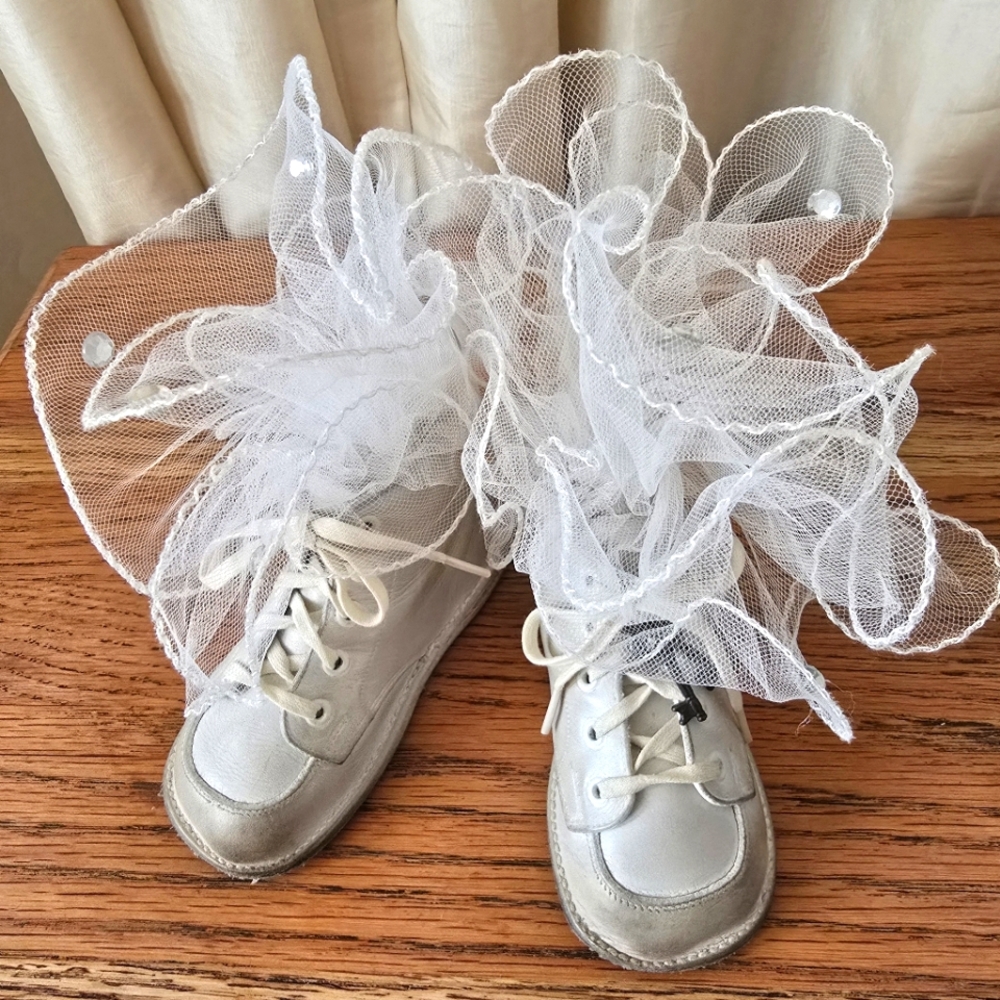 OOAK Club P31 Vintage Baby Shoes Decoration